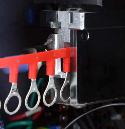 連帶端子剝皮壓接機(jī)