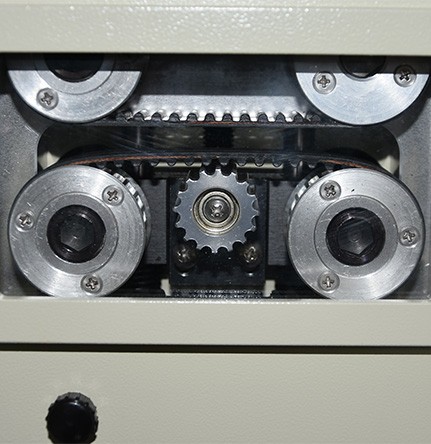 全自動(dòng)同軸線剝線機(jī)